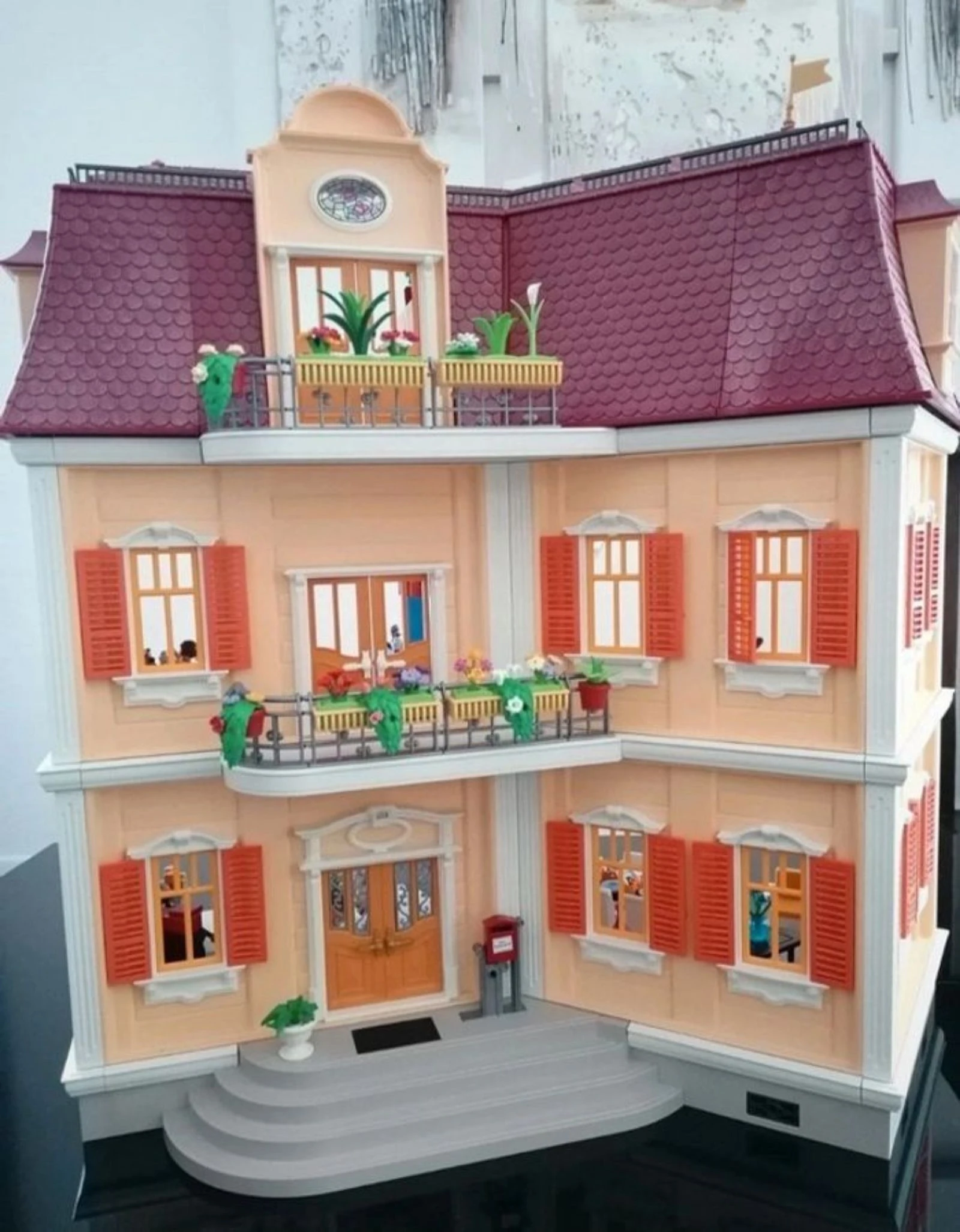 Maison de ville complète Playmobil 5302 - la maman et ses jumeaux - La fillette et son skate ATTENTION PAS D'ENVOI